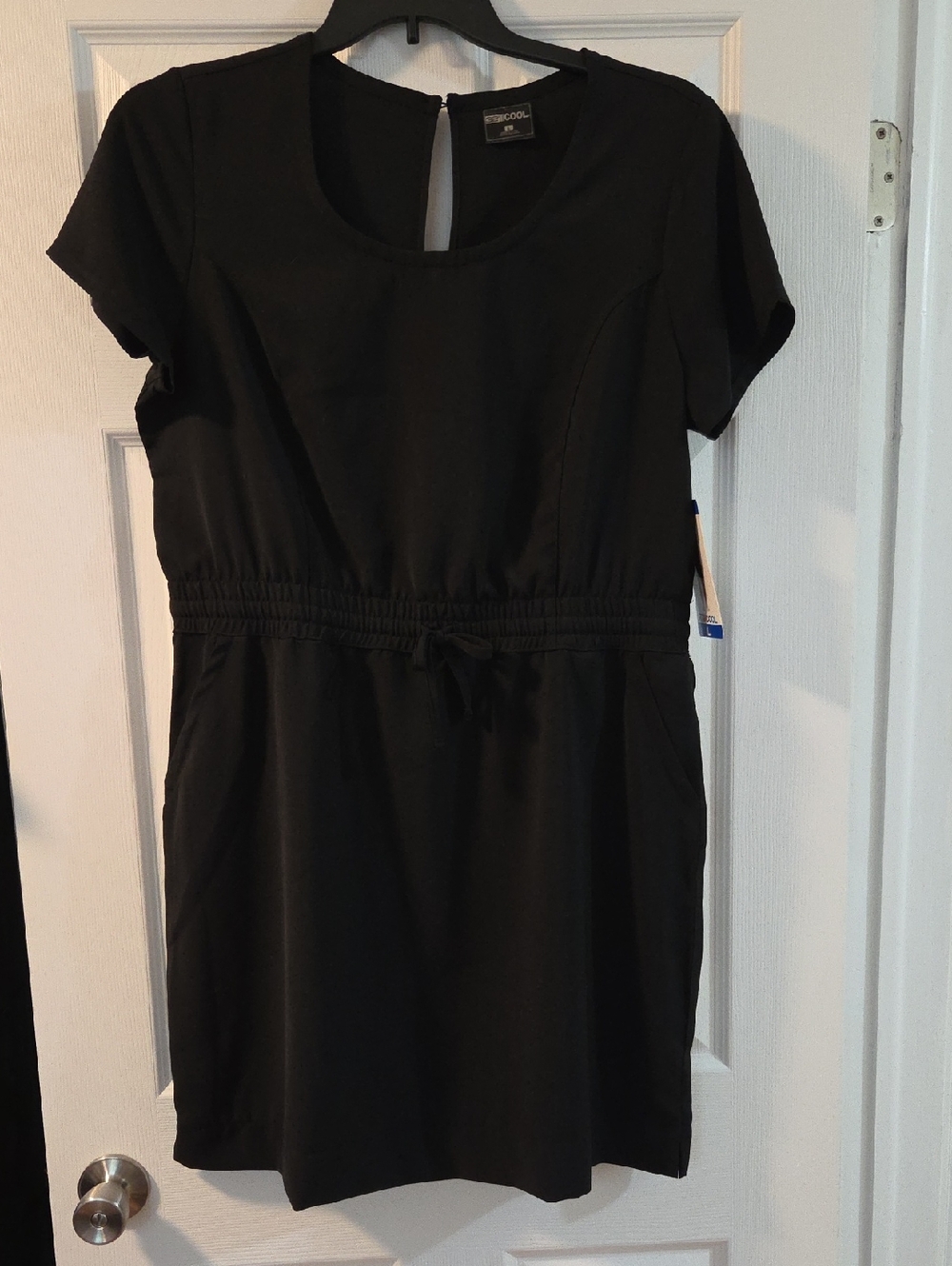 NWT-32° SZ. L- Black Short-Sleeve Drawstring-Waist Midi Dress